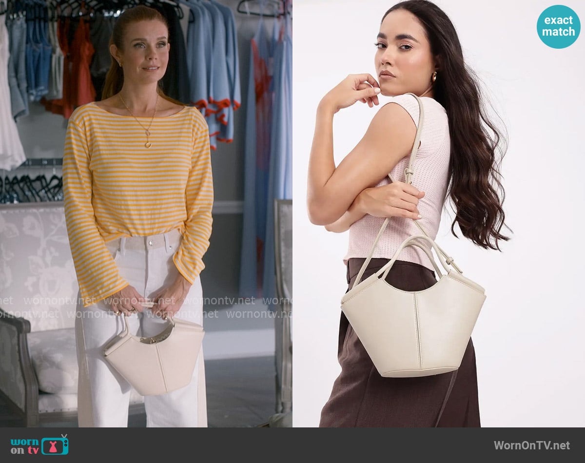 Mango Mini faux leather shopper bag worn by Maddie Townsend (JoAnna Garcia Swisher) on Sweet Magnolias
