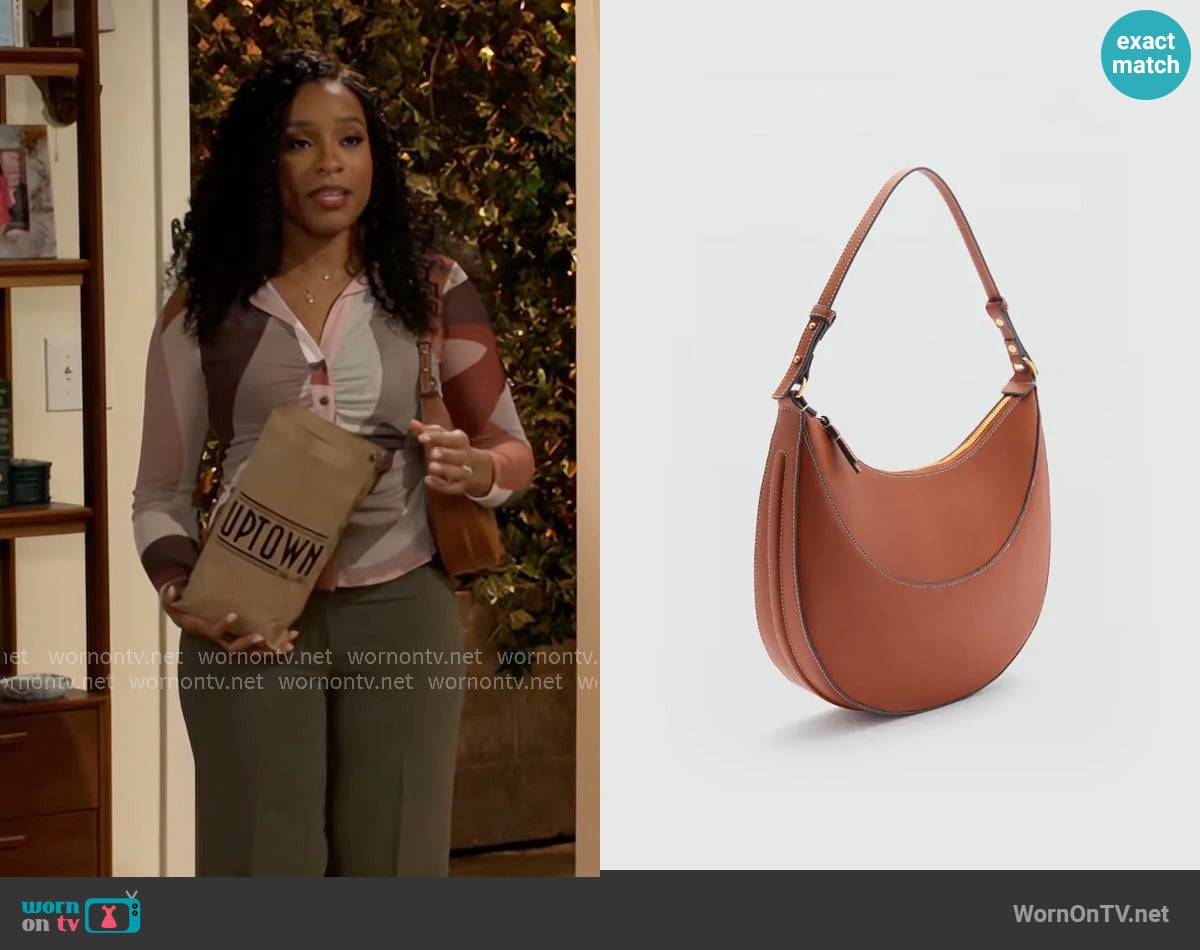 Mango Short Handle Shoulder Bag worn by Naomi Hamilton Hawthorne (Arielle Prepetit) on Beyond the Gates