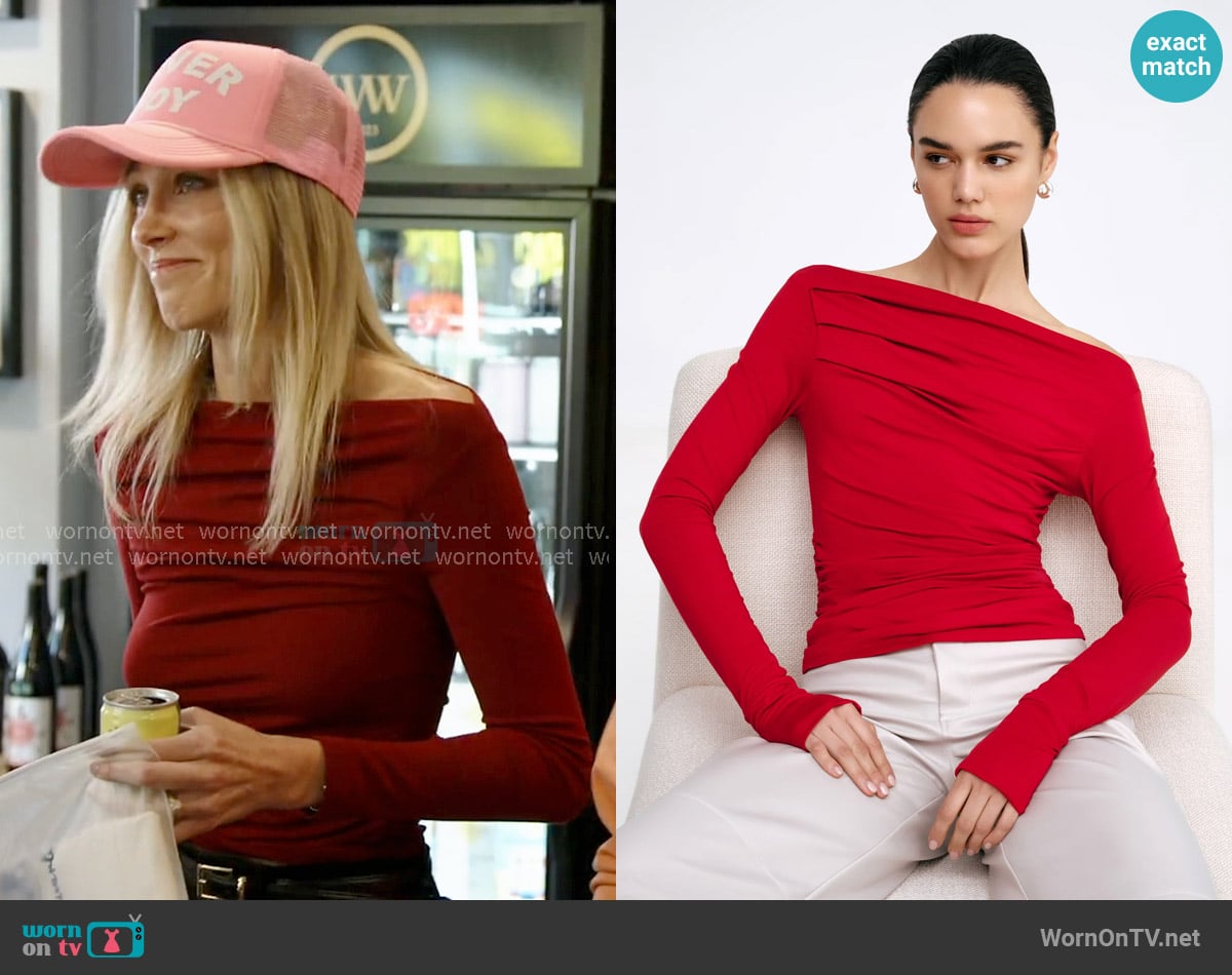 Marcella New York Cooper Top worn by Lexi Sundin on In The City