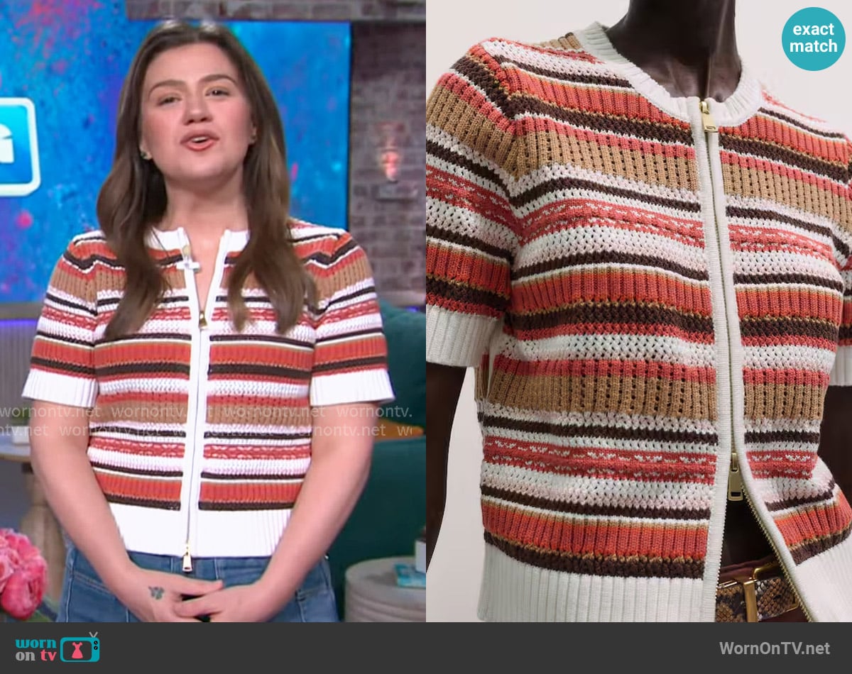 Me+Em Double Zip Knit Tee worn by Kelly Clarkson on The Kelly Clarkson Show