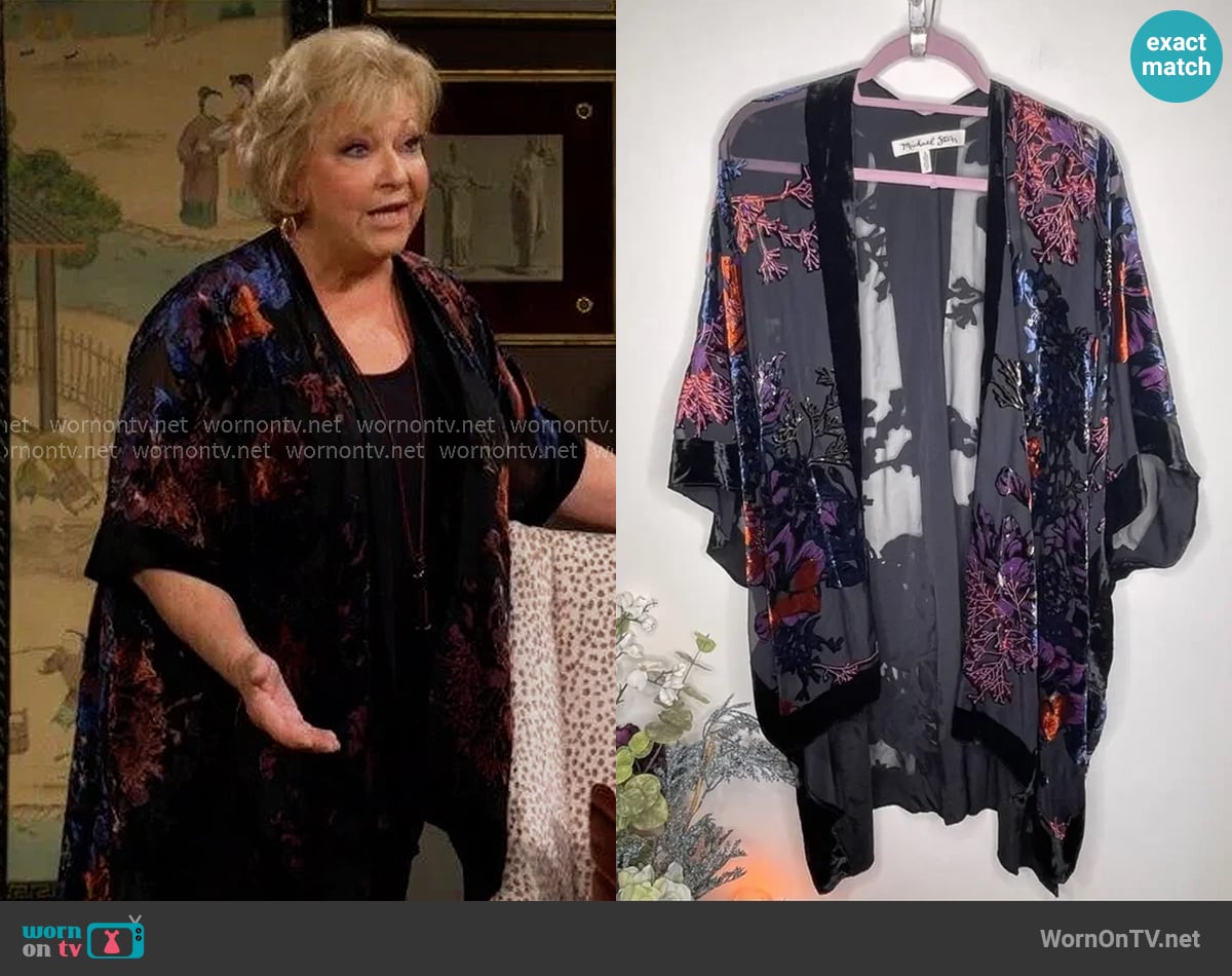 Michael Stars Burnout Floral Kimono worn by Traci Abbott (Beth Maitland) on The Young and the Restless
