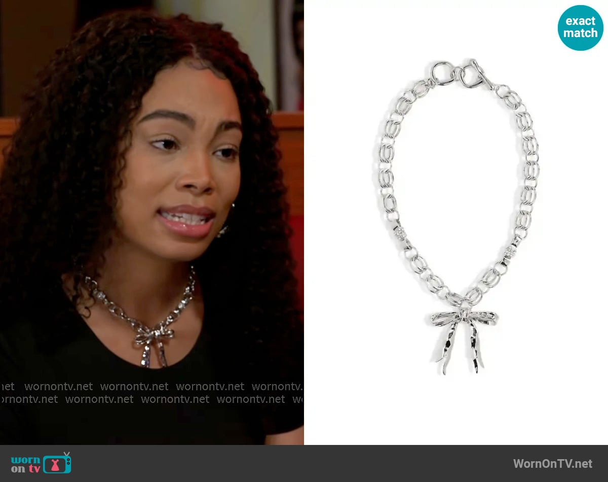 Open Edit Bow Pendant Necklace worn by Chelsea Hamilton (RhonniRose Mantilla) on Beyond the Gates