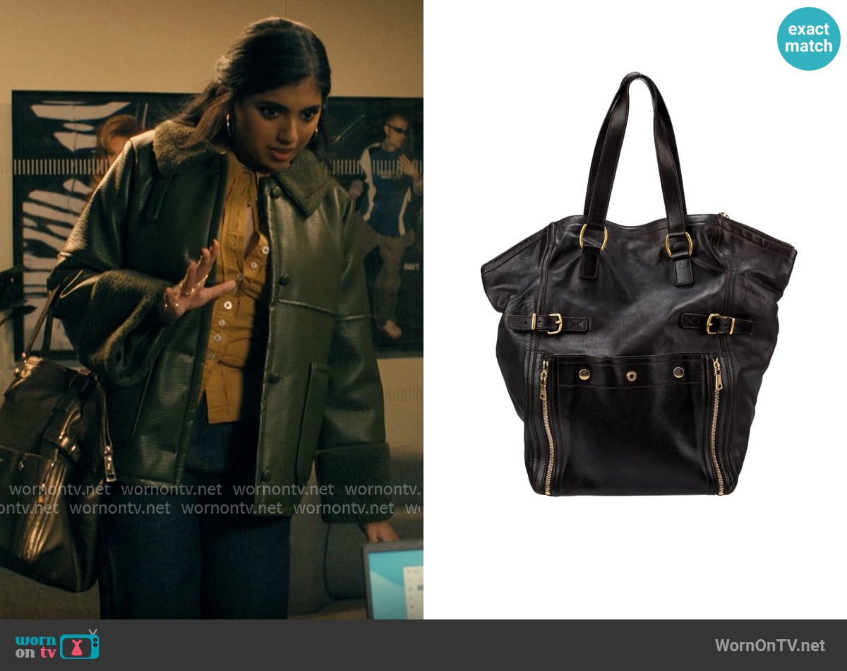 Saint Laurent Downtown Leather Tote Bag worn by Abhinaya Chilukuri (Avantika) on Not Suitable For Work