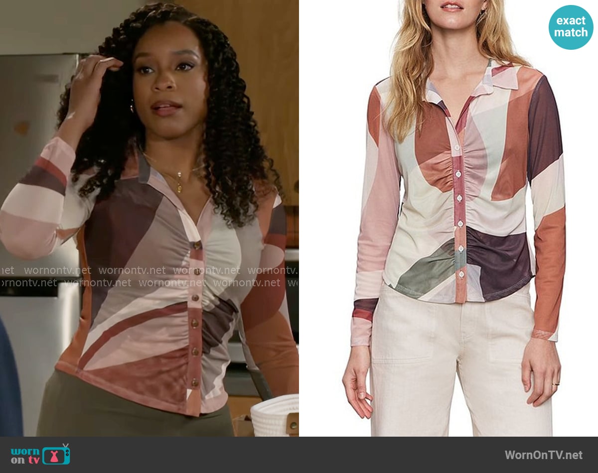Sanctuary Dreamgirl Print Top in Aura worn by Naomi Hamilton Hawthorne (Arielle Prepetit) on Beyond the Gates