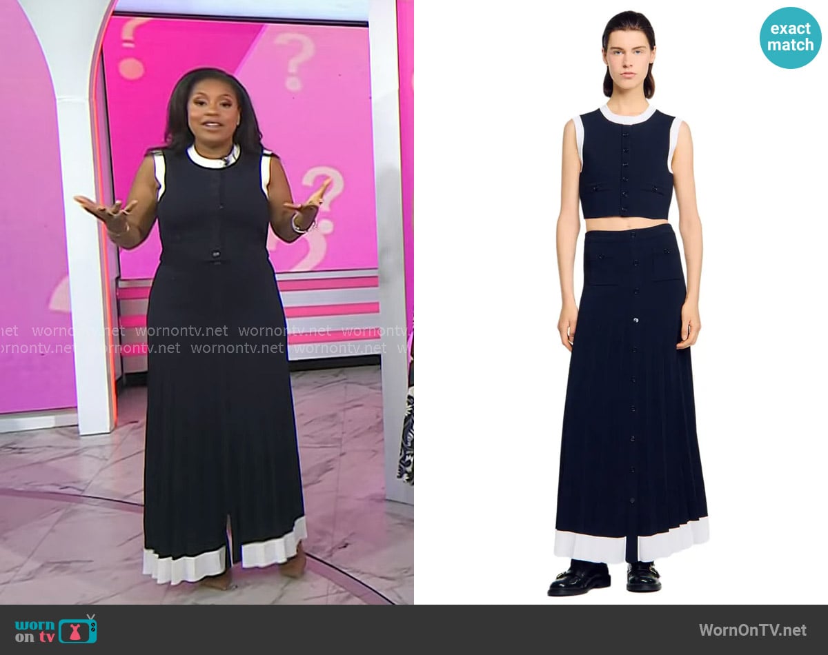 Sandro Two-Tone Cropped Cardigan in Navy Blue worn by Sheinelle Jones on Today