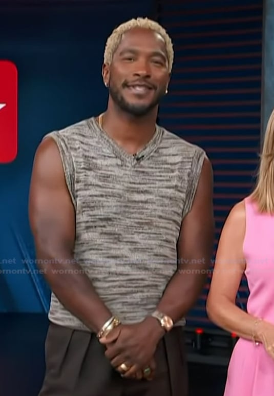 Scott’s gray marled vest on Access Hollywood