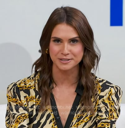 Sophie’s chain and animal print shirtdress on Good Morning America
