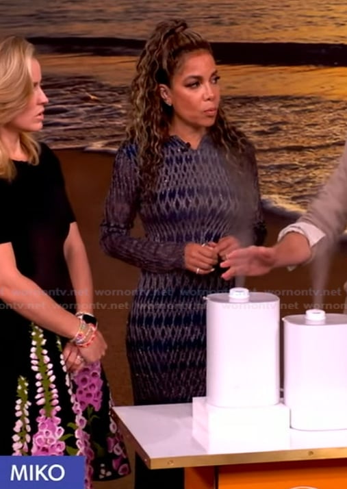 Sunny’s blue zig-zag metallic maxi dress on The View