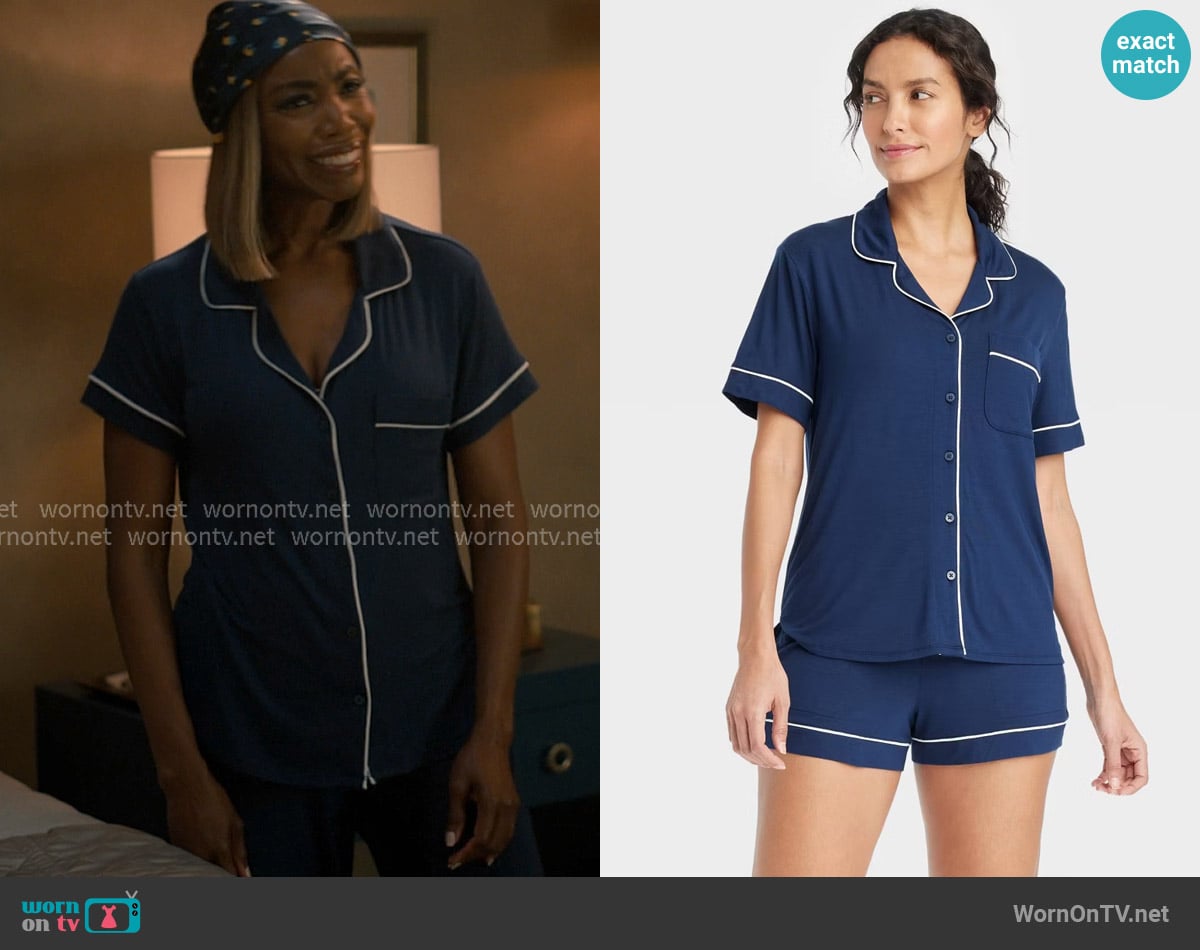 Target Cloud Knit Modal Short Sleeve Notch Collar Top worn by Helen Decatur (Heather Headley) on Sweet Magnolias