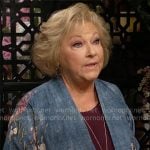 Traci's blue floral kimono on The Young and the Restless