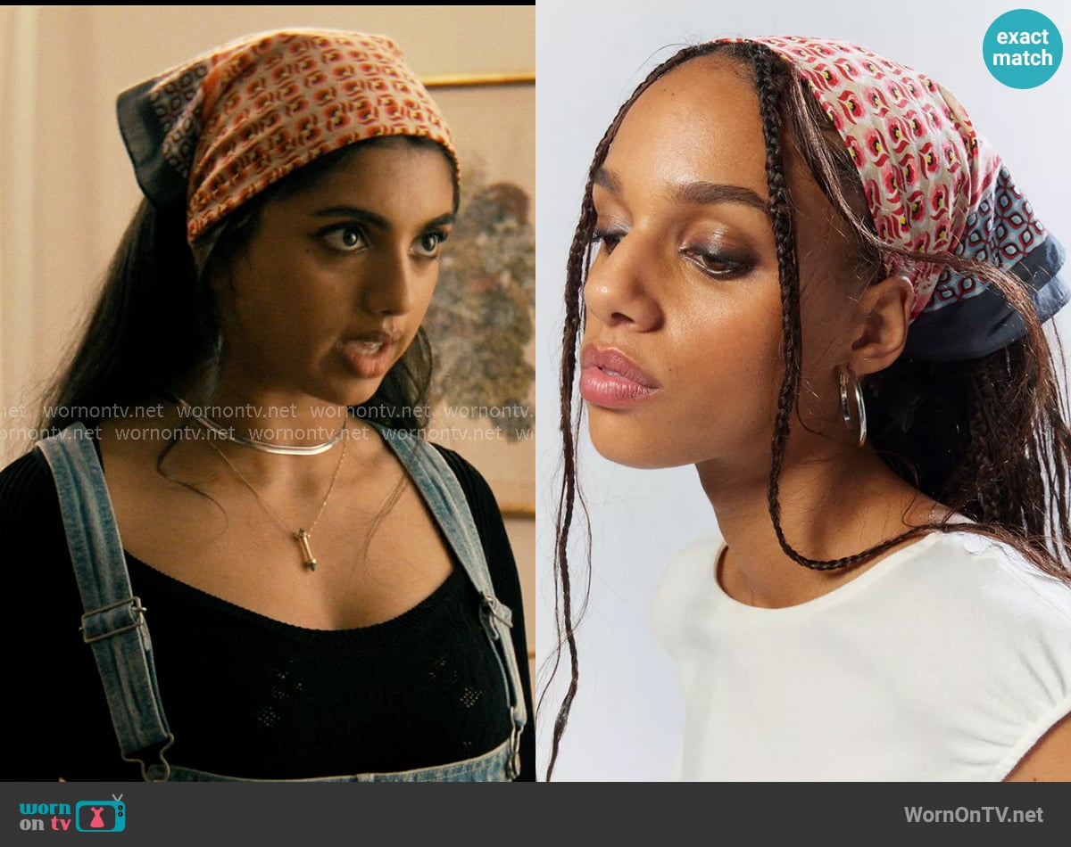 Urban Outfitters Blossom Paisley Bandana worn by Abhinaya Chilukuri (Avantika) on Not Suitable For Work