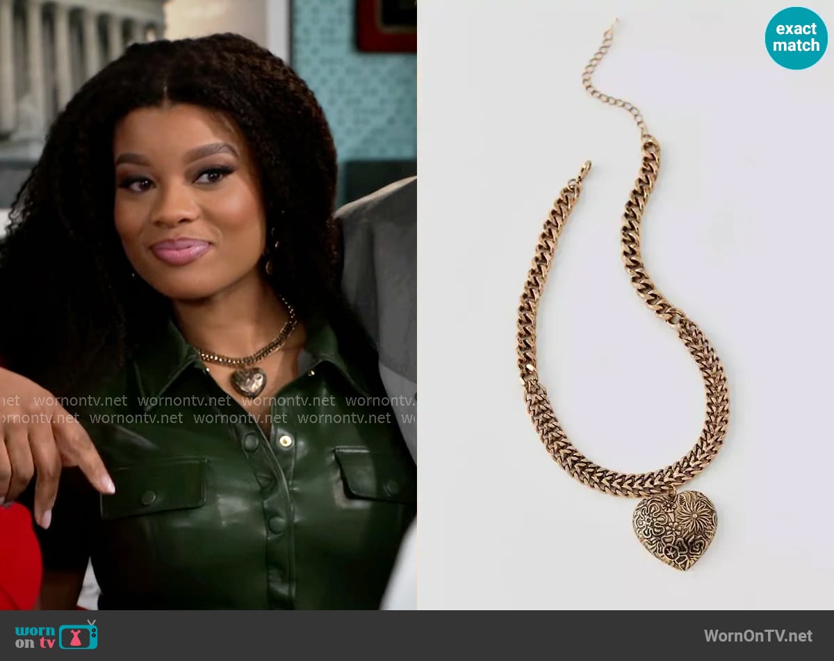 Urban Outfitters Etched Heart Choker Necklace worn by Eva Thomas (Ambyr Michelle) on Beyond the Gates