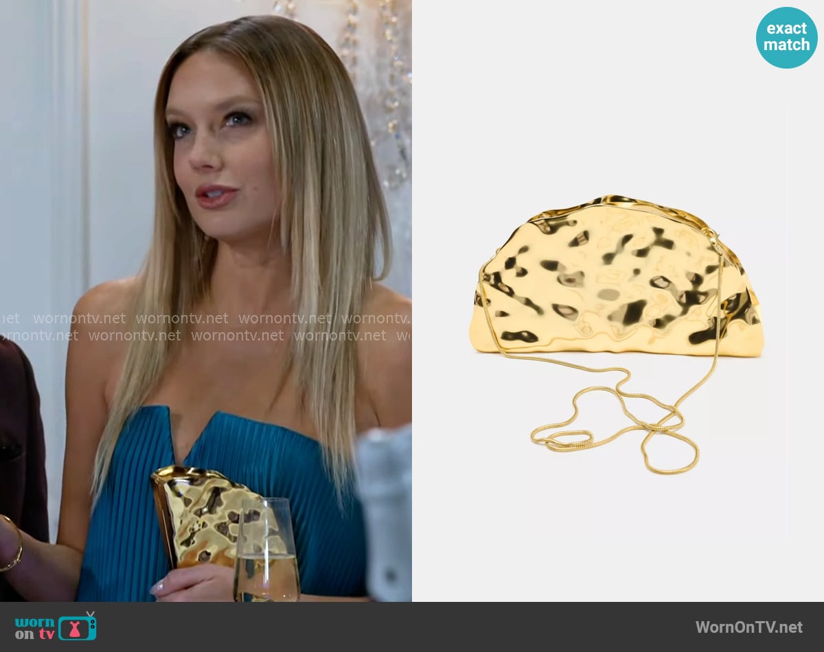 Zara Metallic Hard Clutch worn by Abby Newman (Melissa Ordway) on Beyond the Gates