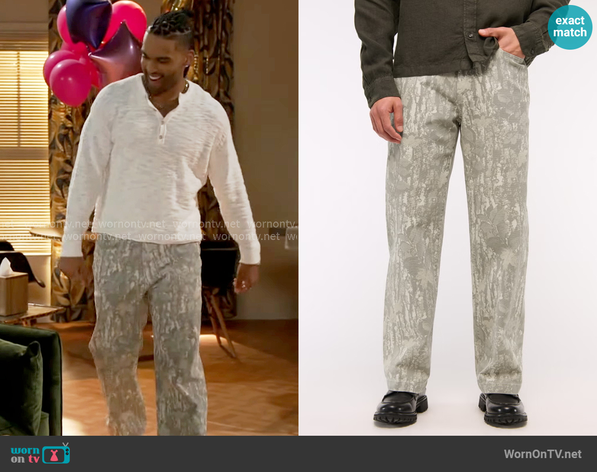Izaiah’s printed pants on Beyond the Gates