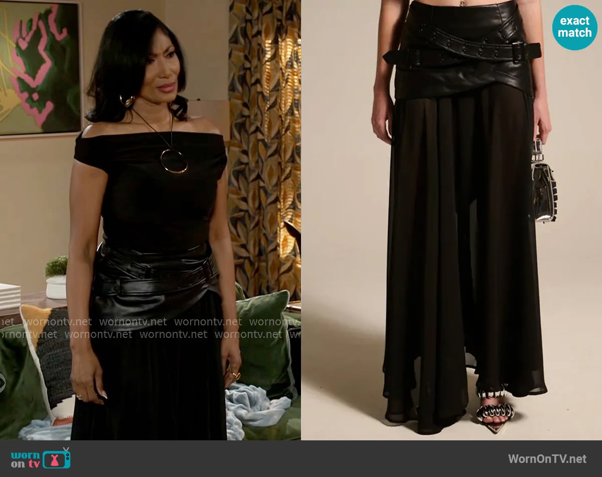Akira Dark Knit Midi Skirt worn by Dana 'Leslie' Thomas (Trisha Mann-Grant) on Beyond the Gates