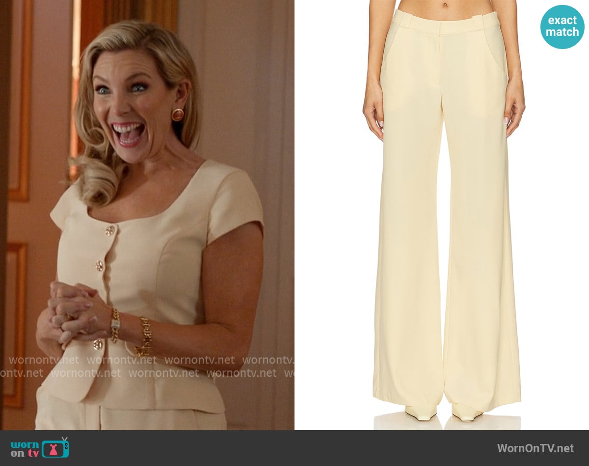 Amanda Uprichard Saddler Pants worn by Eva Woods (June Diane Raphael) on Elle