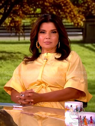 Ana’s yellow pleated dress on The View