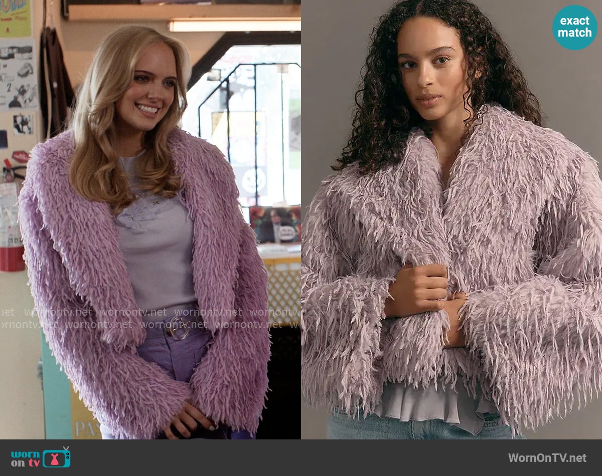 Anthropologie Faux-Feather Fuzzy Crop Jacket worn by Madison (Jessica Belkin) on Elle