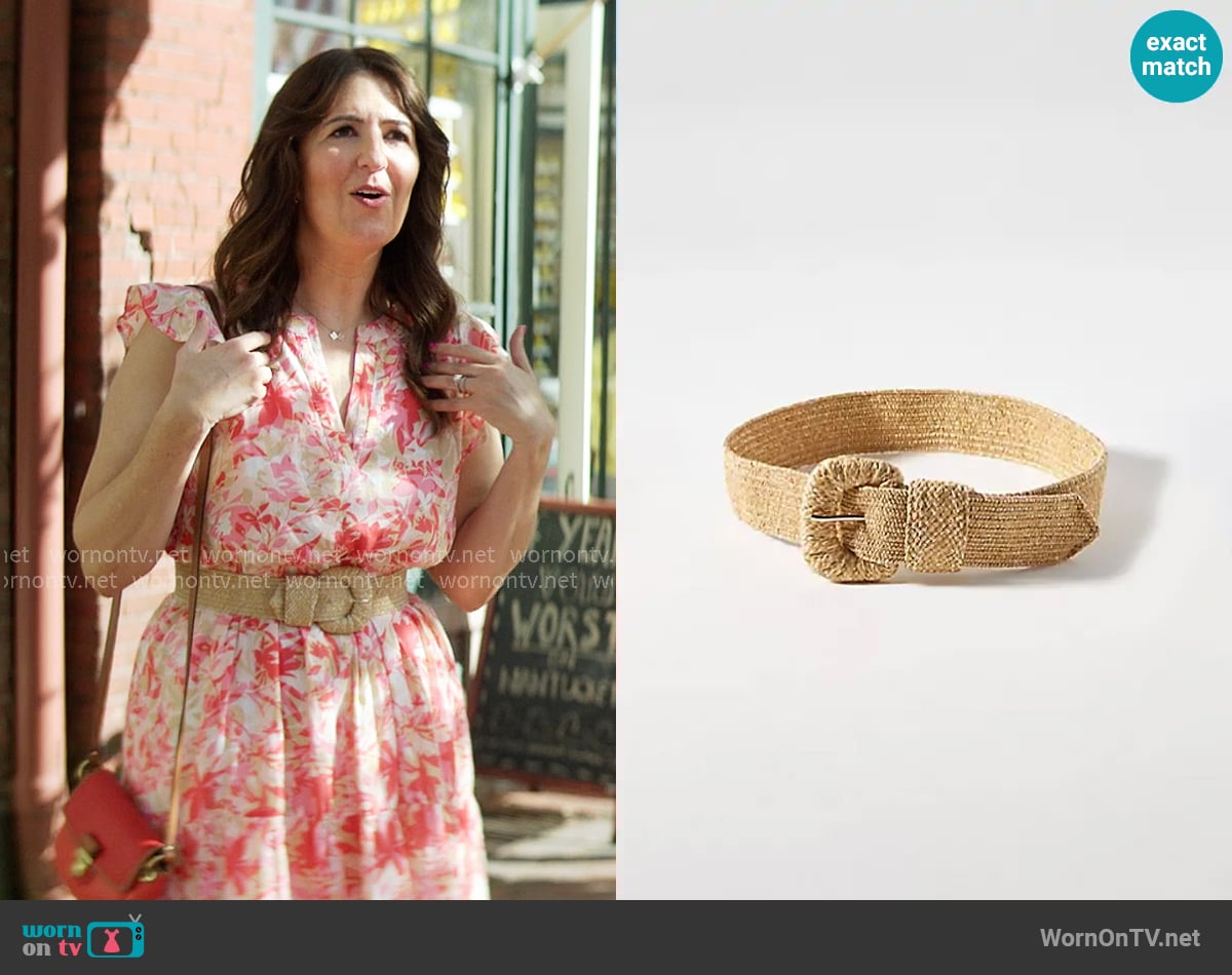 Anthropologie Raffia-Wrapped Stretch Waist Belt worn by  Brooke Kirtley (D'Arcy Carden) on The Five Star Weekend