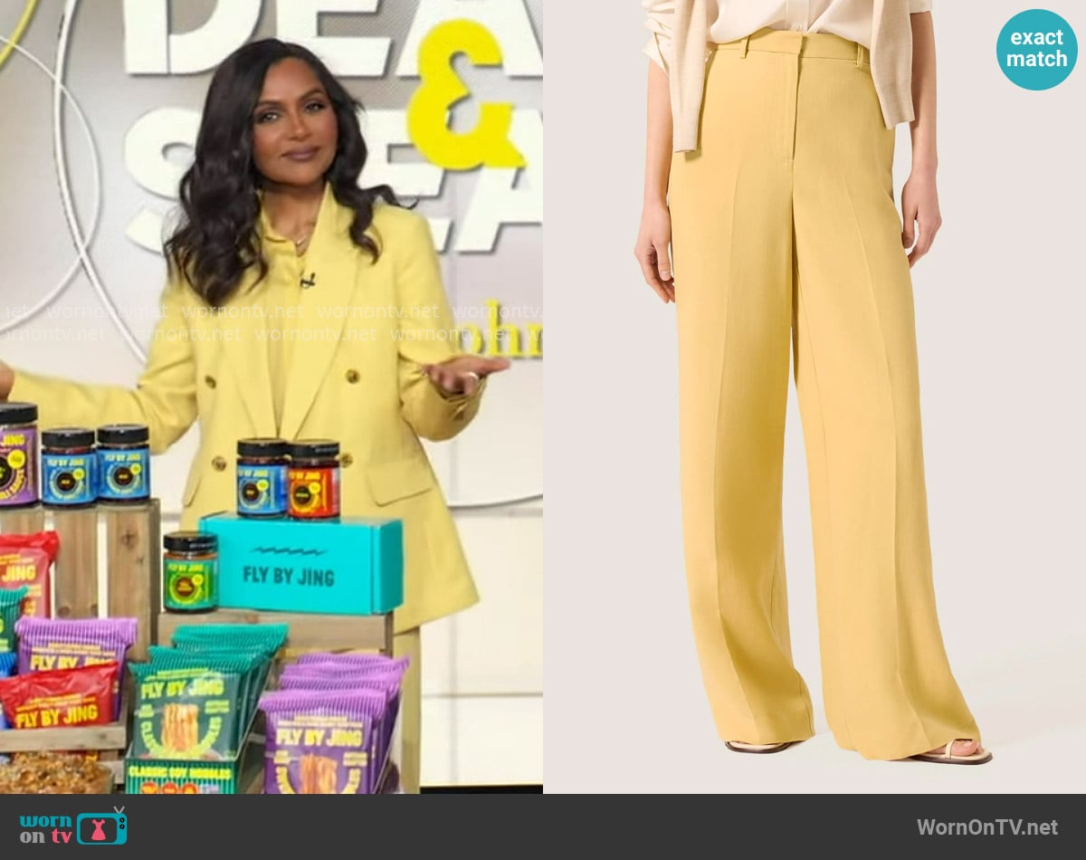 Mindy Kaling’s yellow pants on GMA