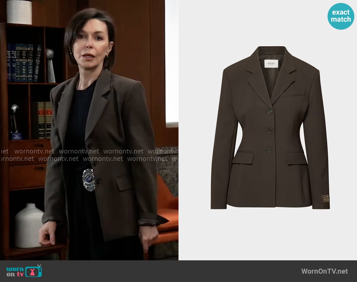 Aritzia Standout Blazer in Cacao Nib Brown worn by Anna Devane (Finola Hughes) on General Hospital