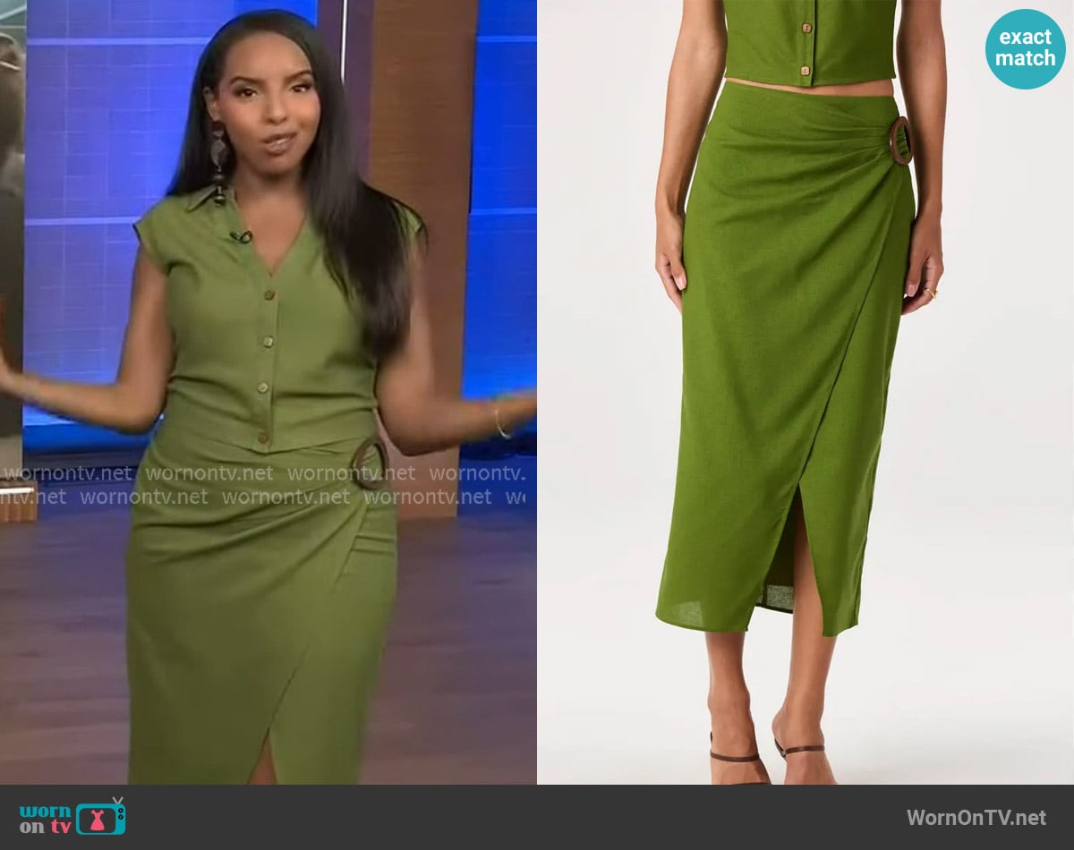 ASTR the Label Onyx Midi Skirt worn by Mona Kosar Abdi on Extra