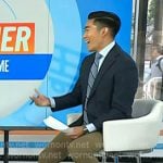 Brian Cheung’s white stripe sneakers on Today