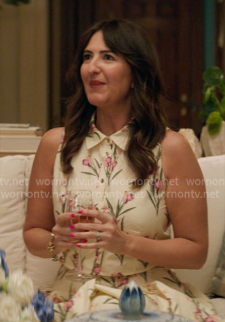 Brooke’s yellow floral cropped shirt and skirt set on The Five Star Weekend