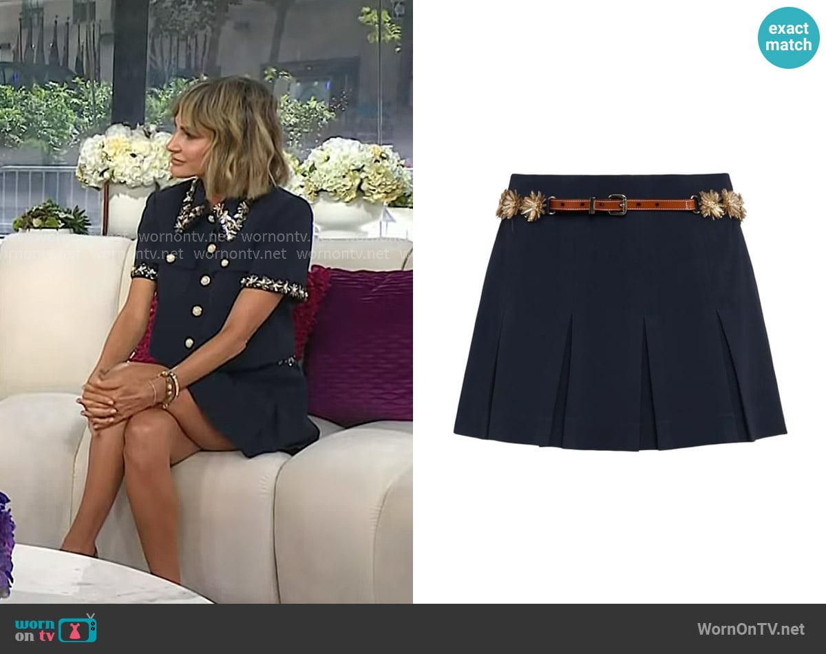 Keltie Knight’s navy mini skirt on Today Keltie Knight’s navy mini skirt on Today