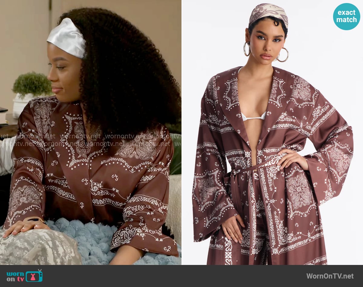 Fashion Nova Breanna Bandana Print Pant Set worn by Eva Thomas (Ambyr Michelle) on Beyond the Gates