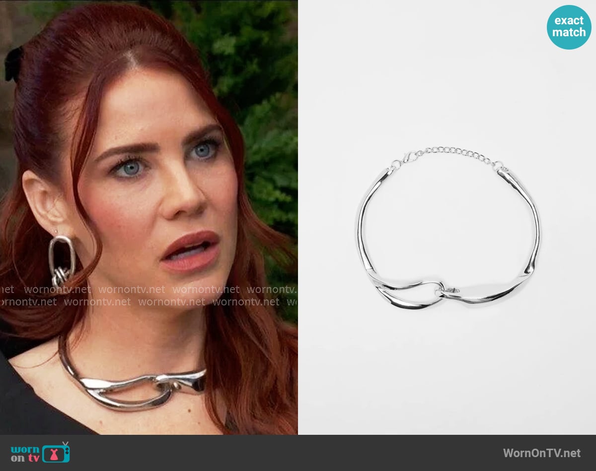 Fashion Nova North Of Neptune Necklace worn by Sally Spectra (Courtney Hope) on The Young and the Restless
