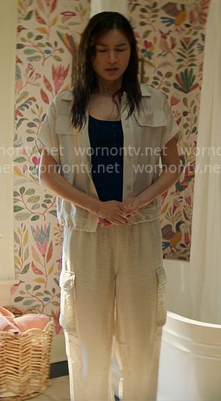 Gigi’s cream cargo top and pants set on The Five Star Weekend