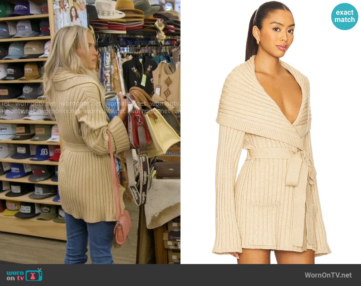 Guizio Tullia Slouchy Cardigan in taupe worn by Allie Eklund on The McBee Dynasty Real American Cowboys