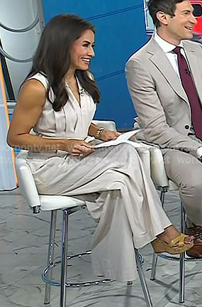 Kaylee's yellow wedge sole sandals on Today