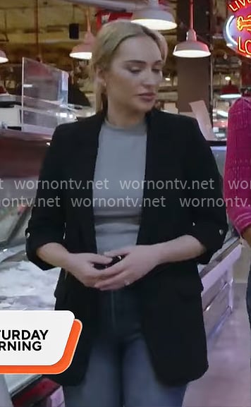 Kelly O’Grady’s black blazer on CBS Mornings