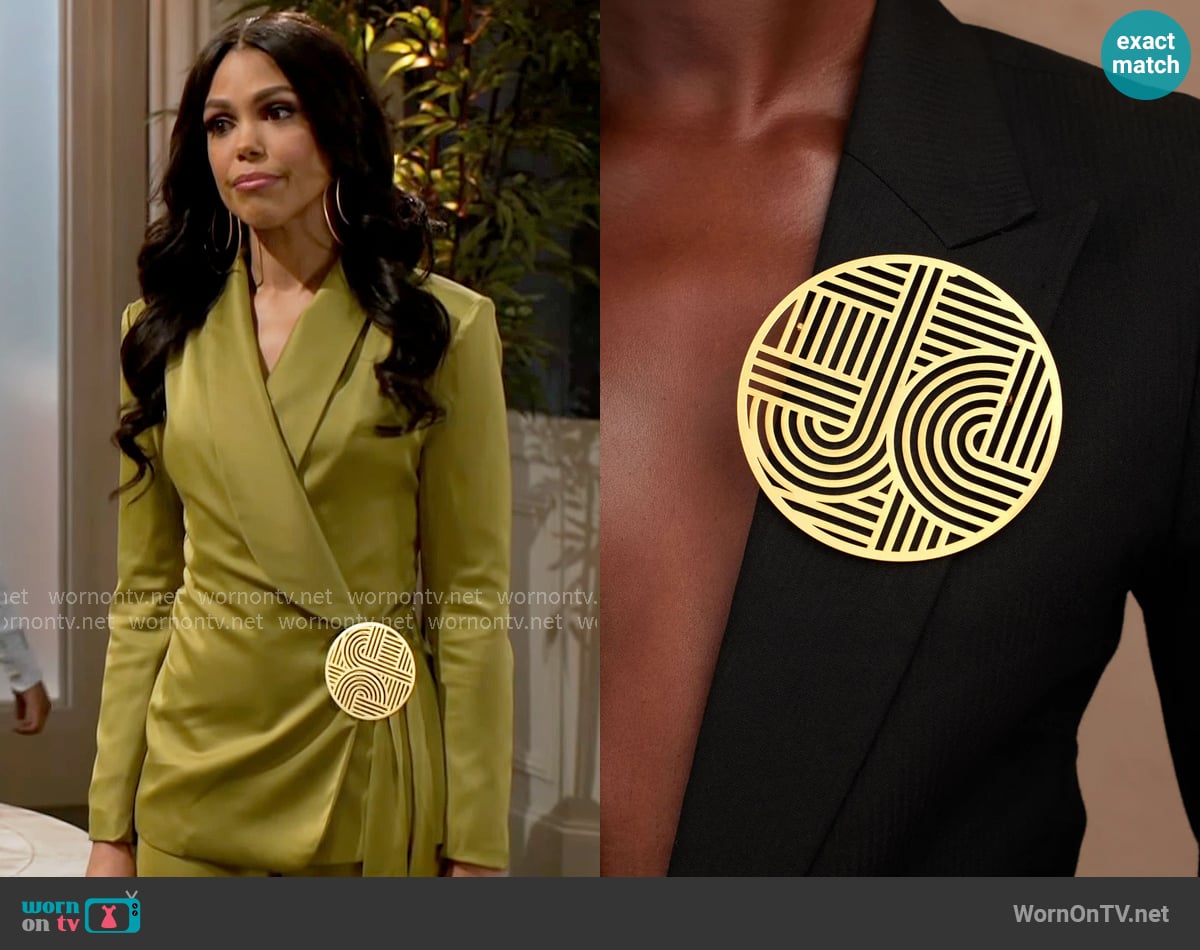Khoi Kimi Brooch worn by Dani Dupree (Karla Mosley) on Beyond the Gates