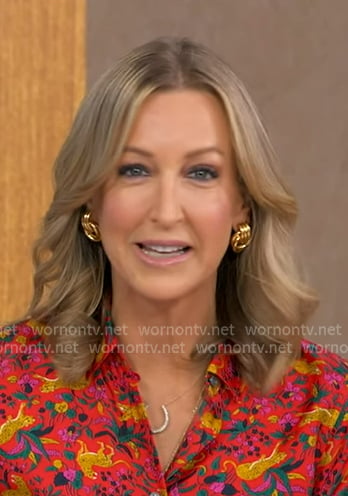 Lara’s gold ring knot earrings on Good Morning America