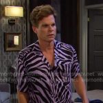 Leo’s pink animal print shirt on Days of our Lives