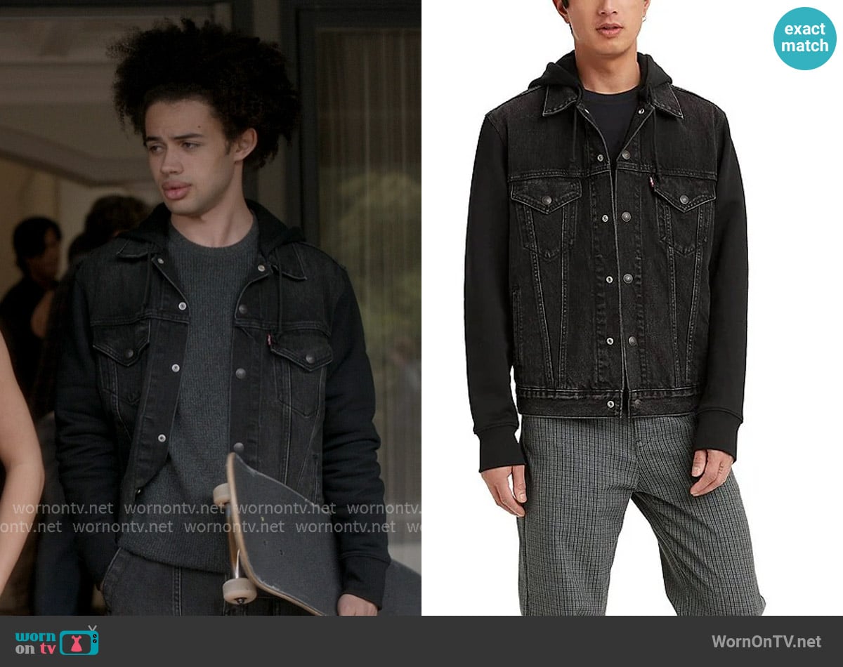 Levis Hybrid Hoodie V Denim Trucker Jacket worn by Dustin (Zac Looker) on Elle