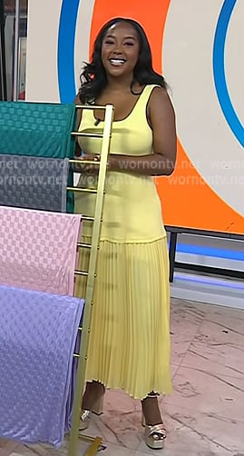 Makho’s yellow sleeveless pleated dress on Today