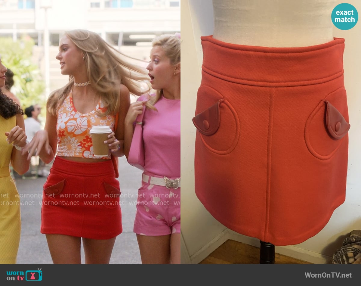 Marc Jacobs Mod Wool Skirt worn by Madison (Jessica Belkin) on Elle
