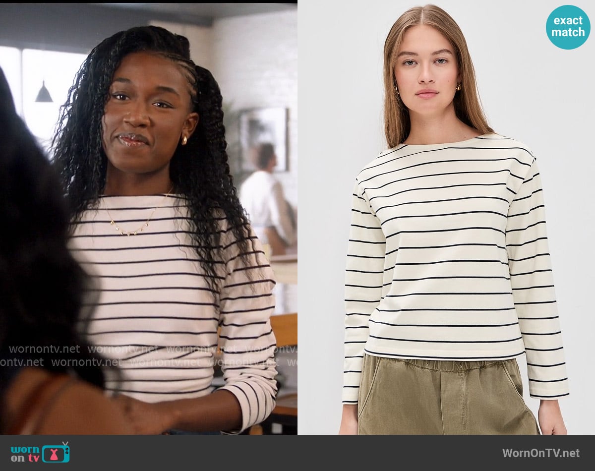 Marine Layer Luxe Sueded Mariner Tee worn by Miranda (Lexi Underwood) on All American