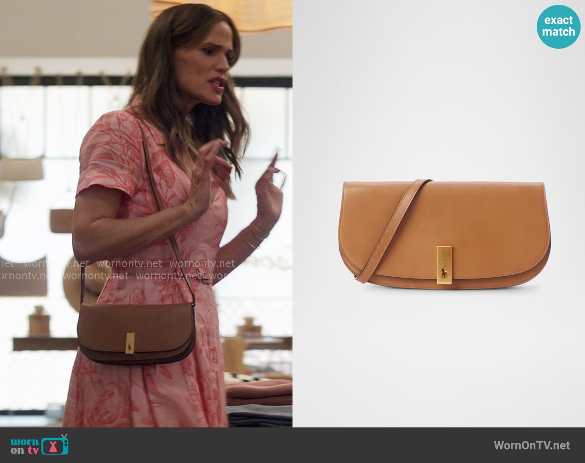 Polo Ralph Lauren Polo ID Leather Medium Clutch-Bag worn by Hollis Shaw (Jennifer Garner) on The Five Star Weekend