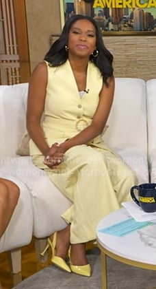 Rachel’s yellow slingback pumps on Good Morning America
