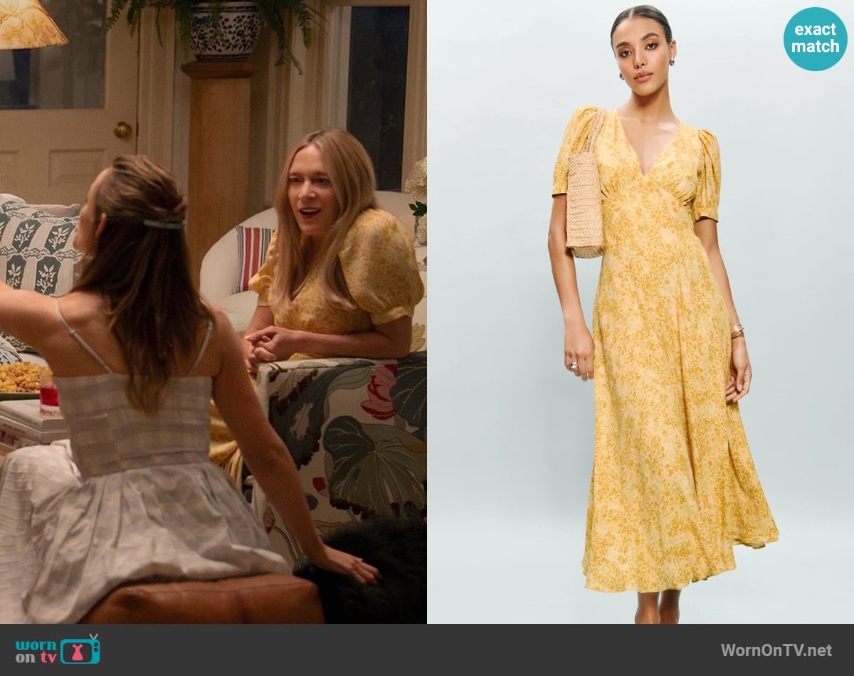Reformation Naira Dress in Golden Meadow worn by  Tatum McKenzie ( Chloë Sevigny) on The Five Star Weekend