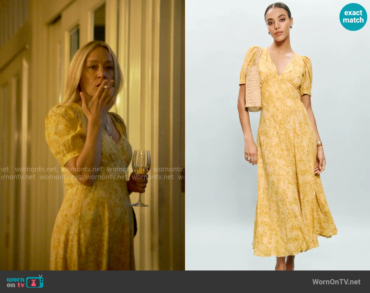 Reformation Naira Dress in Golden Meadow worn by  Tatum McKenzie ( Chloë Sevigny) on The Five Star Weekend