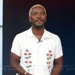 Scott’s white floral embroidered shirt on Access Hollywood