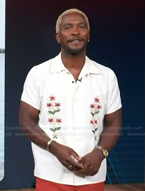 Scott’s white floral embroidered shirt on Access Hollywood