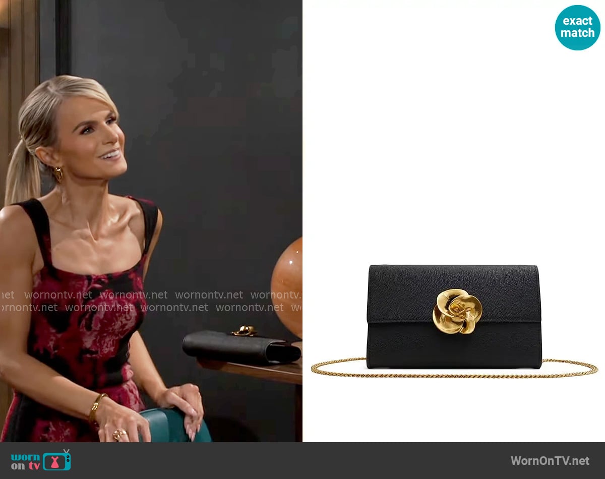 Ted Baker Kira Rose Clutch worn by Vanessa McBride (Lauren Buglioli) on Beyond the Gates