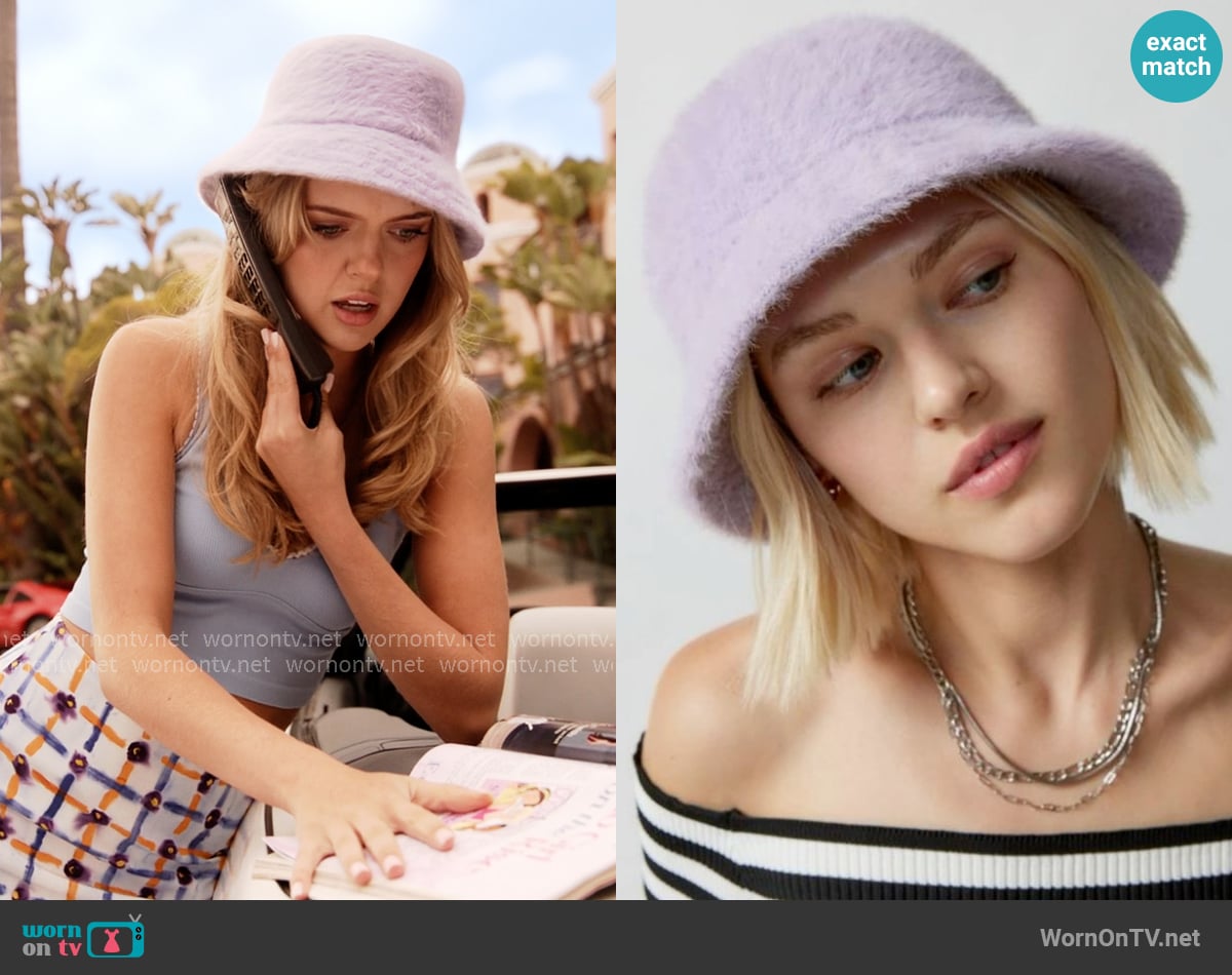 Urban Outfitters Cassie Fuzzy Bucket Hat worn by Madison (Jessica Belkin) on Elle